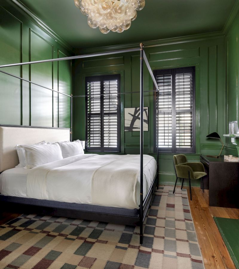 The Blackbird Hotel — gallery preview 1