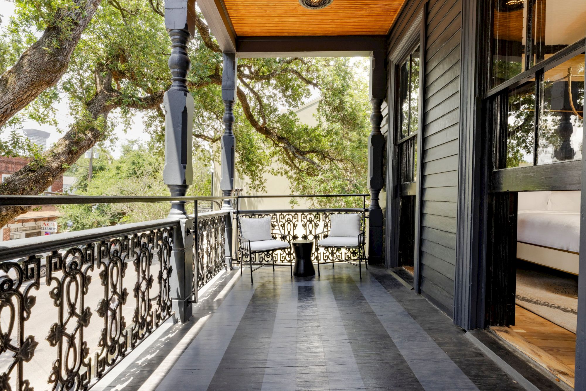 The Blackbird Hotel